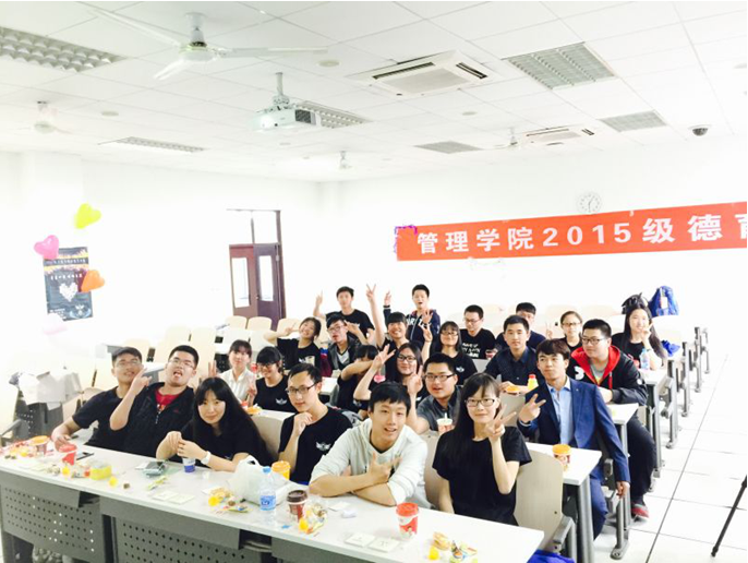 老哥俱乐部-老哥必备的交流社区