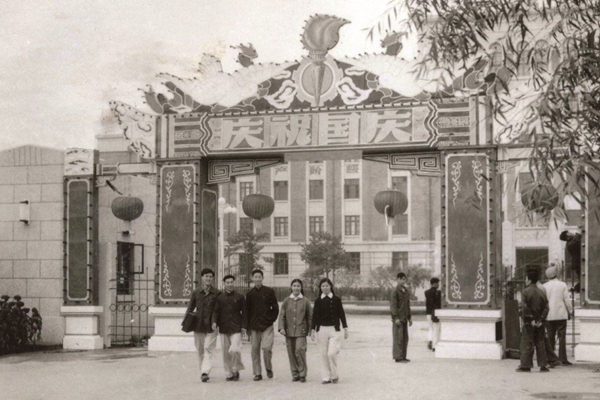 老哥俱乐部-老哥必备的交流社区