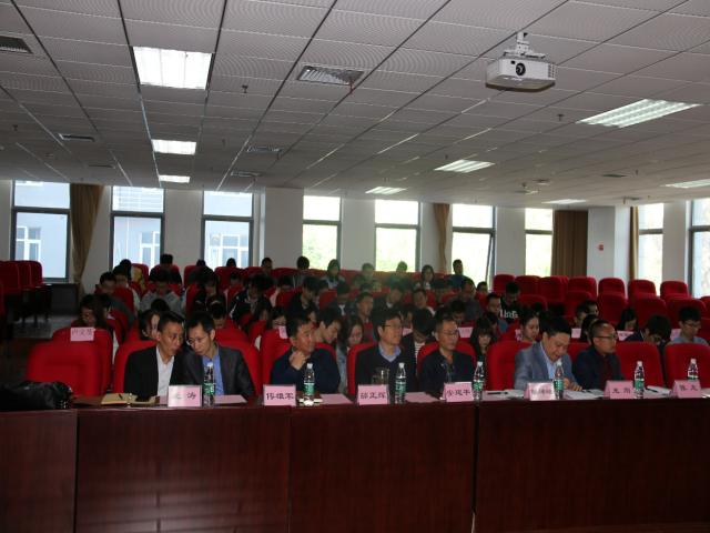 老哥俱乐部-老哥必备的交流社区