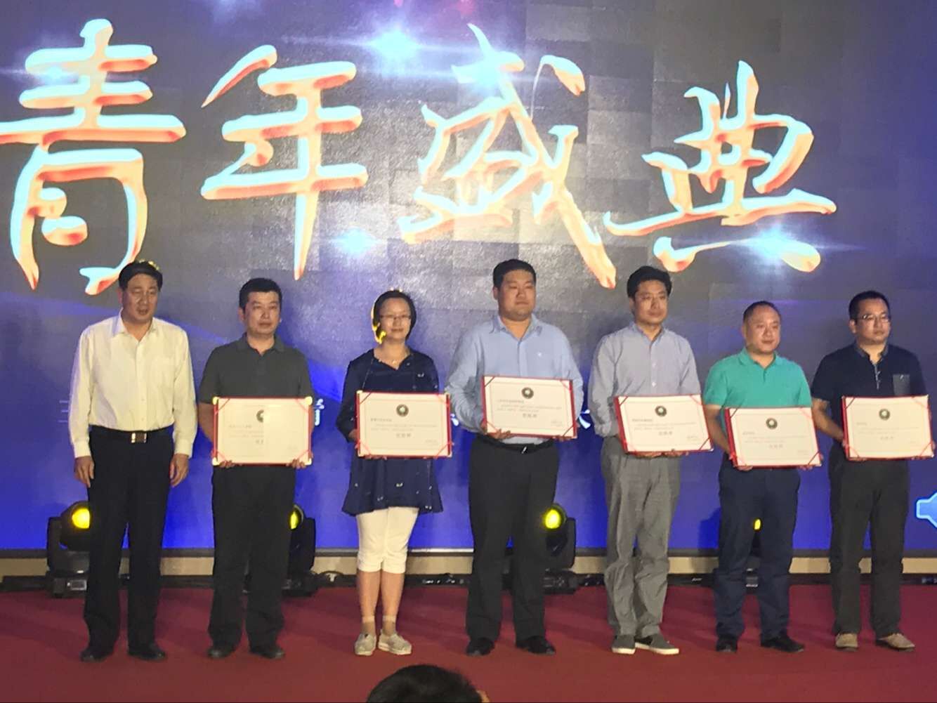 老哥俱乐部-老哥必备的交流社区