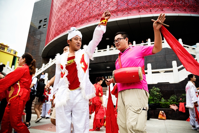 老哥俱乐部-老哥必备的交流社区