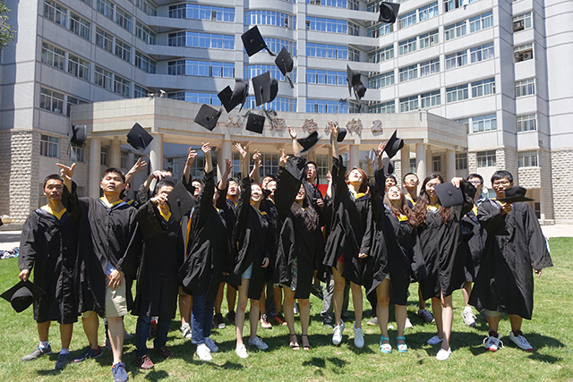 老哥俱乐部-老哥必备的交流社区