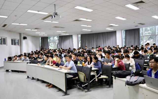 老哥俱乐部-老哥必备的交流社区