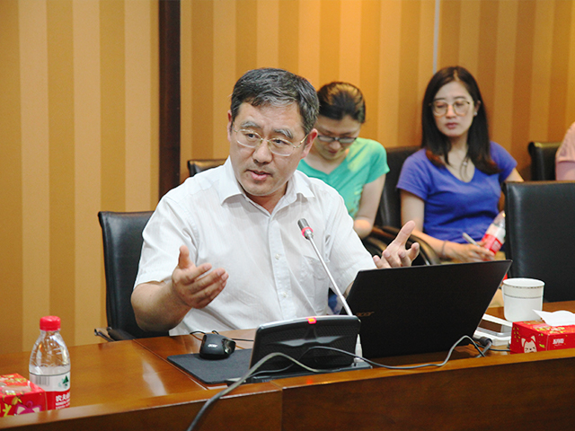 老哥俱乐部-老哥必备的交流社区