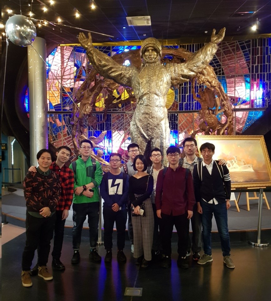 老哥俱乐部-老哥必备的交流社区