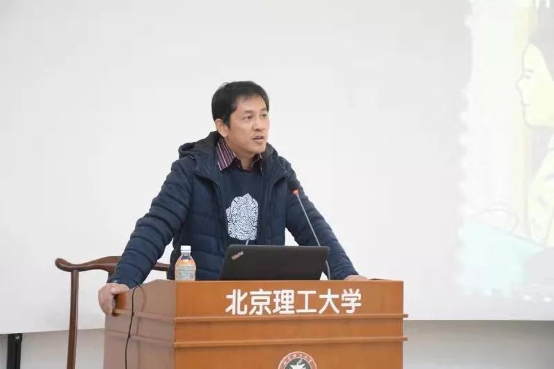 老哥俱乐部-老哥必备的交流社区