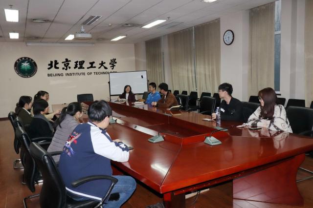 老哥俱乐部-老哥必备的交流社区