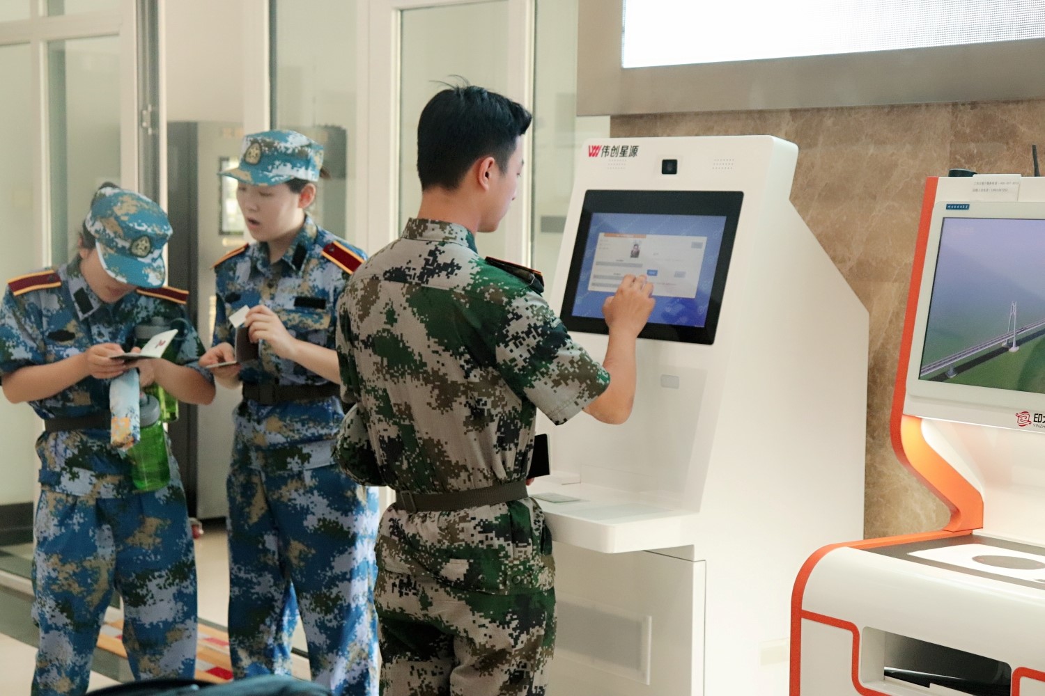 老哥俱乐部-老哥必备的交流社区