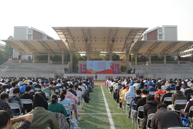 老哥俱乐部-老哥必备的交流社区