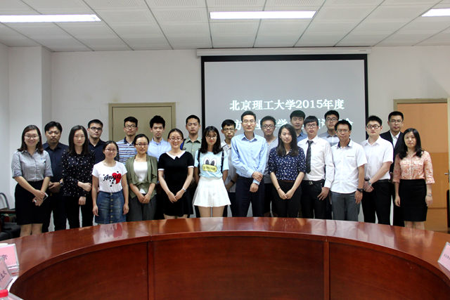 老哥俱乐部-老哥必备的交流社区