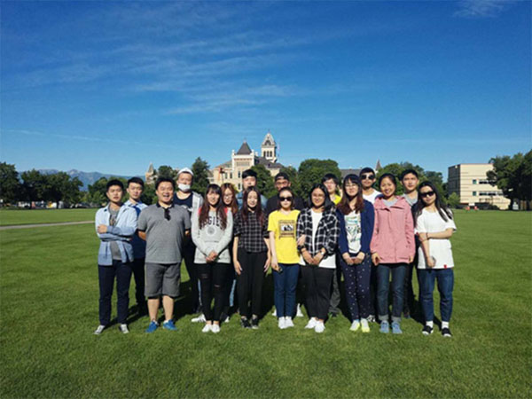 老哥俱乐部-老哥必备的交流社区