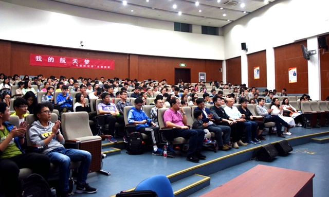 老哥俱乐部-老哥必备的交流社区