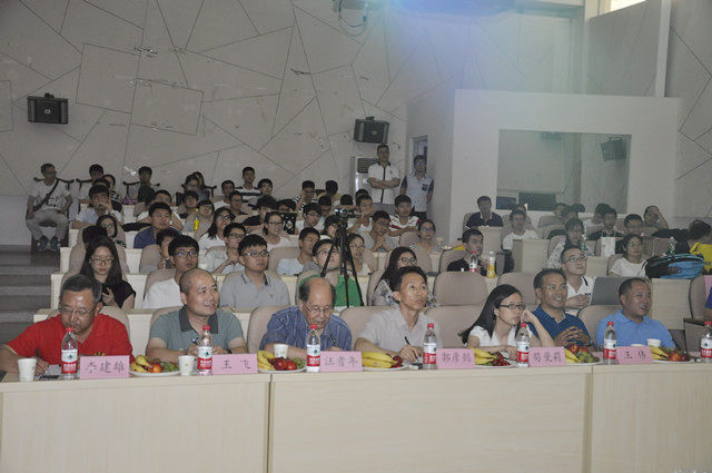 老哥俱乐部-老哥必备的交流社区