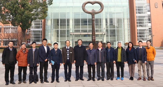 老哥俱乐部-老哥必备的交流社区