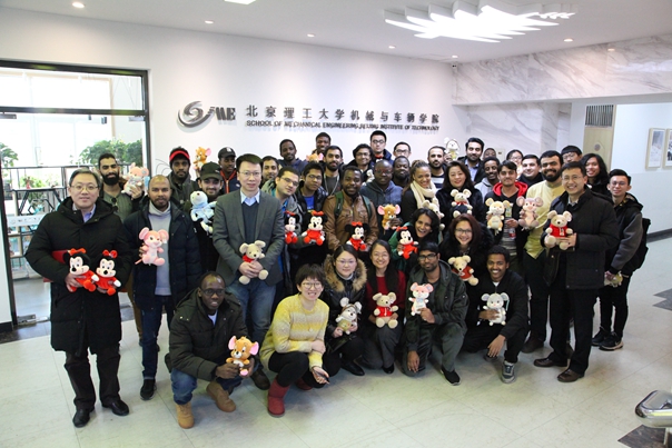 老哥俱乐部-老哥必备的交流社区