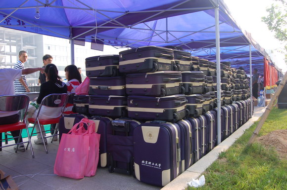 老哥俱乐部-老哥必备的交流社区