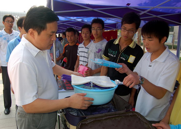 老哥俱乐部-老哥必备的交流社区