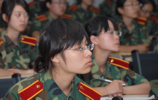 老哥俱乐部-老哥必备的交流社区