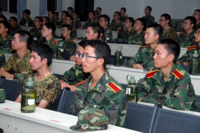 老哥俱乐部-老哥必备的交流社区