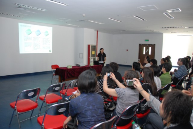 老哥俱乐部-老哥必备的交流社区