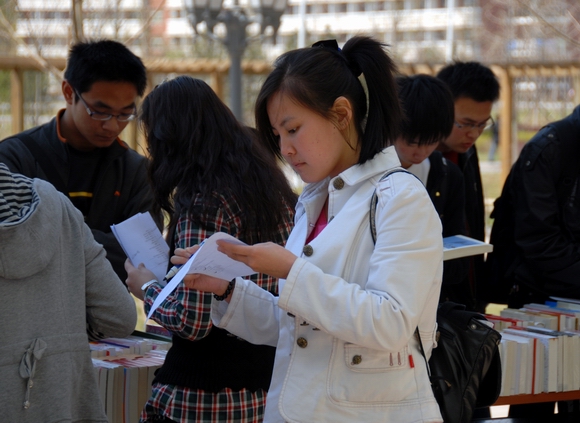 老哥俱乐部-老哥必备的交流社区