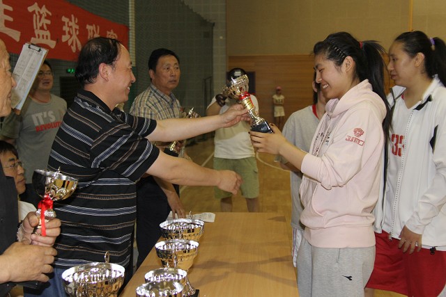 老哥俱乐部-老哥必备的交流社区