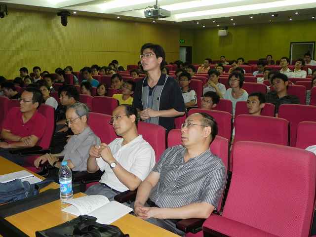 老哥俱乐部-老哥必备的交流社区