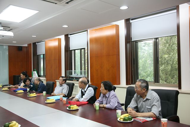 老哥俱乐部-老哥必备的交流社区