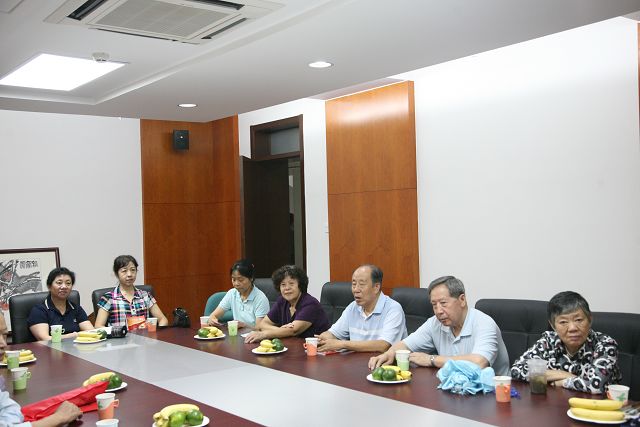 老哥俱乐部-老哥必备的交流社区