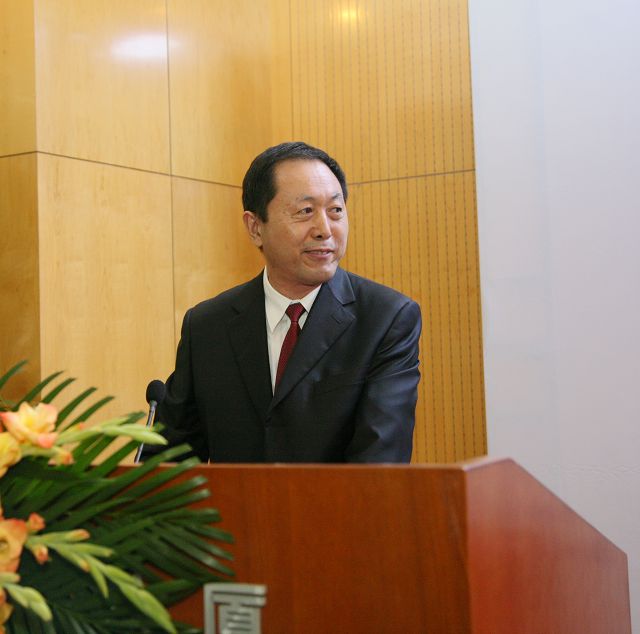 老哥俱乐部-老哥必备的交流社区