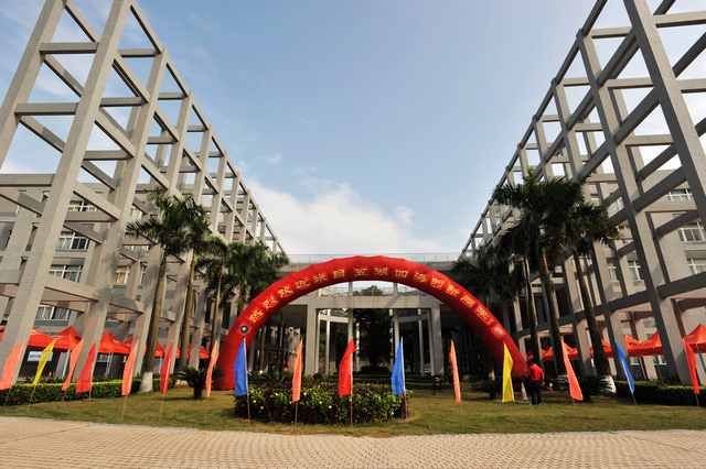 老哥俱乐部-老哥必备的交流社区