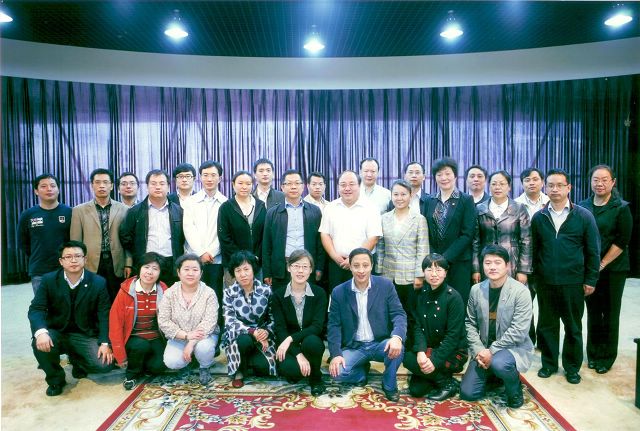 老哥俱乐部-老哥必备的交流社区