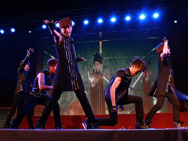 老哥俱乐部-老哥必备的交流社区