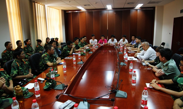 老哥俱乐部-老哥必备的交流社区