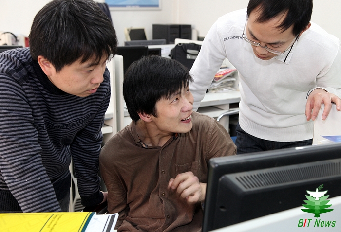 老哥俱乐部-老哥必备的交流社区