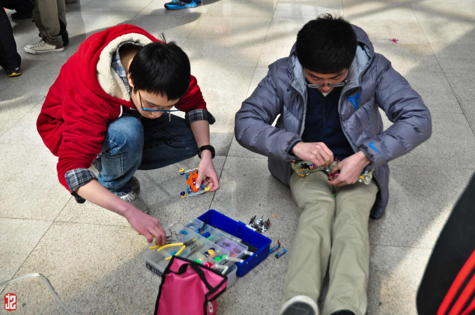 老哥俱乐部-老哥必备的交流社区