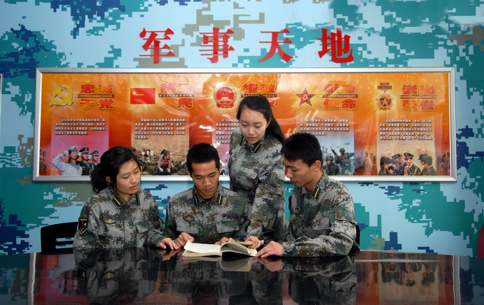 老哥俱乐部-老哥必备的交流社区