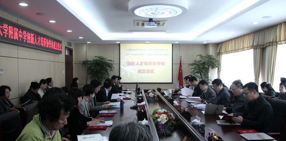 老哥俱乐部-老哥必备的交流社区