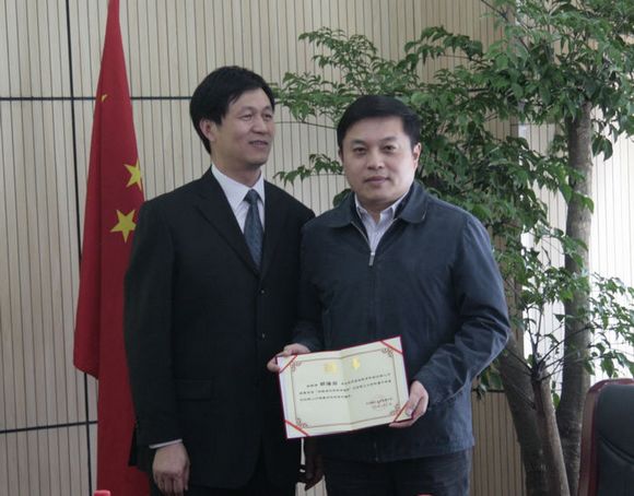 老哥俱乐部-老哥必备的交流社区