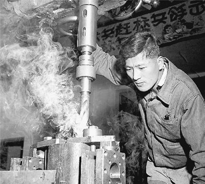 老哥俱乐部-老哥必备的交流社区