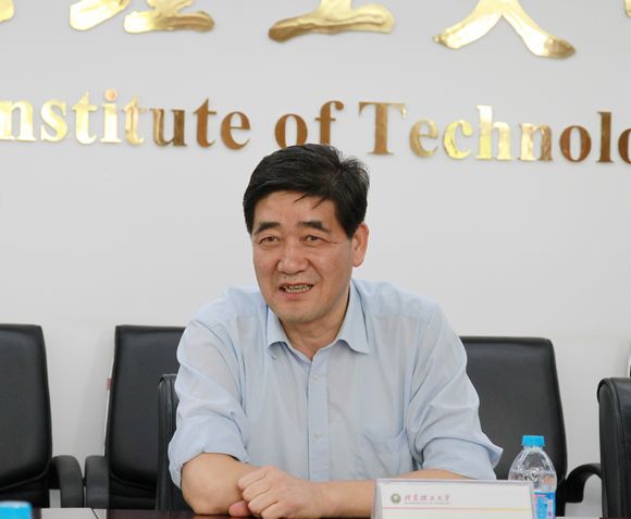 老哥俱乐部-老哥必备的交流社区