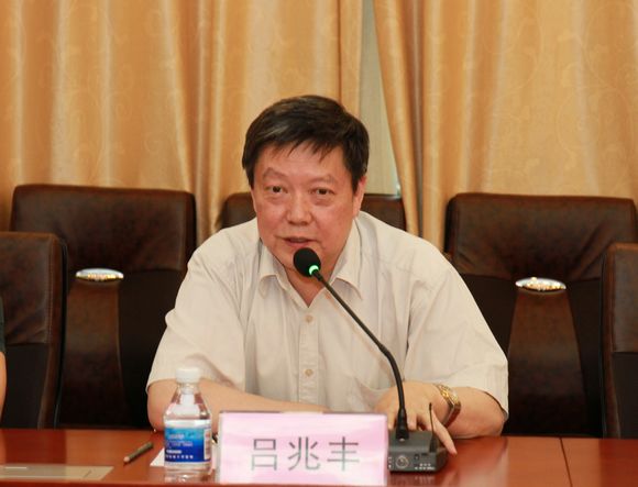 老哥俱乐部-老哥必备的交流社区