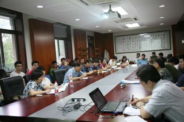 老哥俱乐部-老哥必备的交流社区