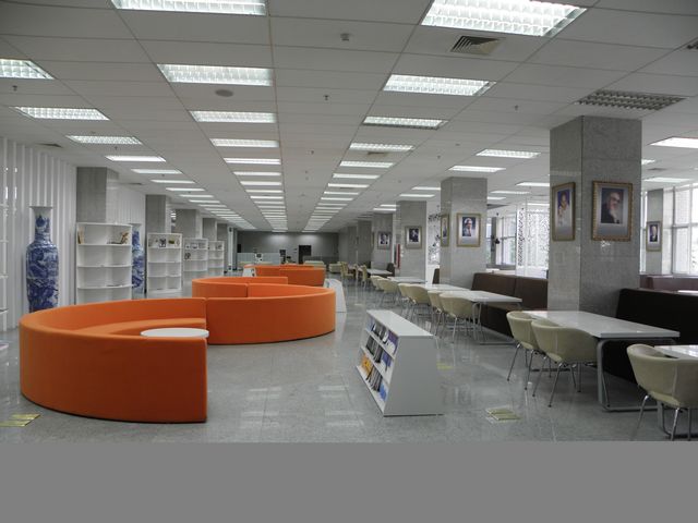 老哥俱乐部-老哥必备的交流社区