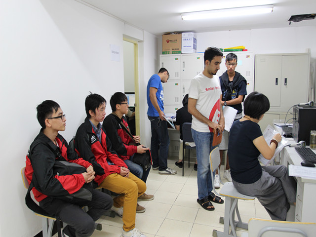 老哥俱乐部-老哥必备的交流社区