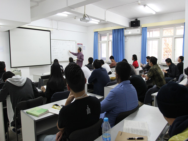 老哥俱乐部-老哥必备的交流社区