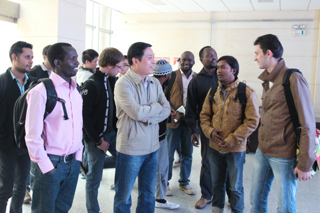 老哥俱乐部-老哥必备的交流社区