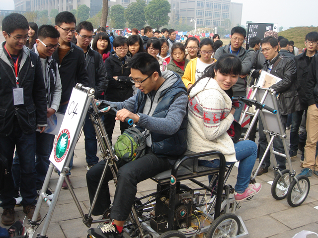 老哥俱乐部-老哥必备的交流社区