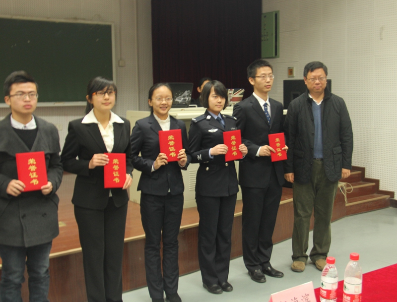 老哥俱乐部-老哥必备的交流社区