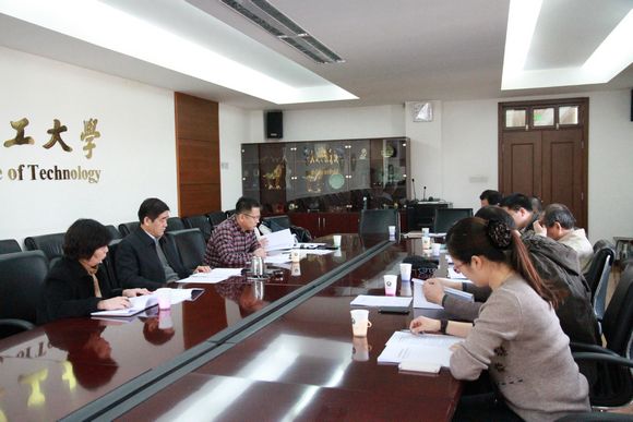 老哥俱乐部-老哥必备的交流社区